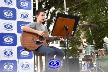 Comemoração dos 110 anos do Colégio no 2º Santíssimas Day 