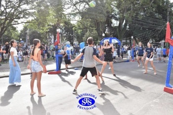 Comemoração dos 110 anos do Colégio no 2º Santíssimas Day 