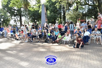 Comemoração dos 110 anos do Colégio no 2º Santíssimas Day 