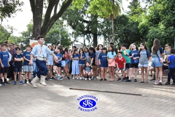 Comemoração dos 110 anos do Colégio no 2º Santíssimas Day 