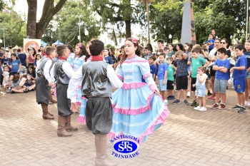 Comemoração dos 110 anos do Colégio no 2º Santíssimas Day 