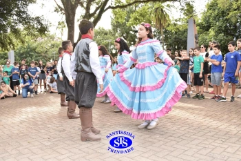 Comemoração dos 110 anos do Colégio no 2º Santíssimas Day 