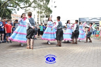 Comemoração dos 110 anos do Colégio no 2º Santíssimas Day 
