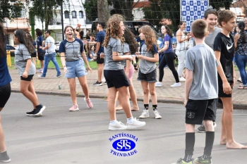 Comemoração dos 110 anos do Colégio no 2º Santíssimas Day 