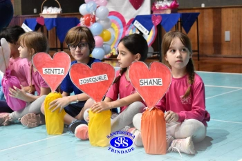 Homenagens às mães | 1º ano e 3º ano