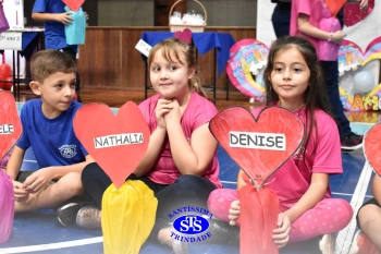 Homenagens às mães | 1º ano e 3º ano