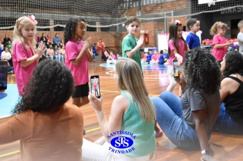 Homenagens às mães | 1º ano e 3º ano