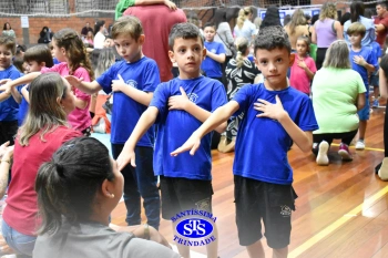 Homenagens às mães | 1º ano e 3º ano