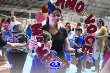 Homenagens às mães | 1º ano e 3º ano