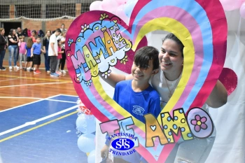 Homenagens às mães | 1º ano e 3º ano