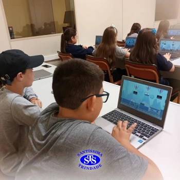 Alunos revisam conteúdo de forma lúdica através de jogos online | 4º ano