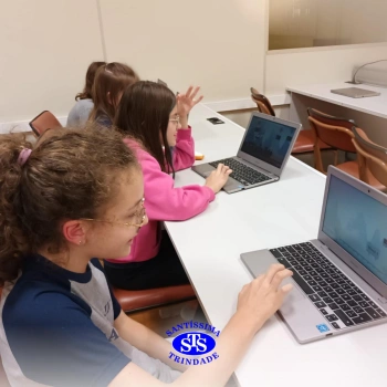Alunos revisam conteúdo de forma lúdica através de jogos online | 4º ano