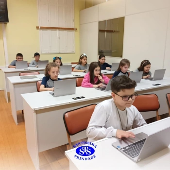 Alunos revisam conteúdo de forma lúdica através de jogos online | 4º ano