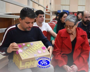 3ª série faz homenagem aos familiares