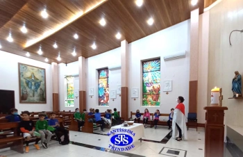 Vivência celebrativa com alunos do 2º ano 1, 2 e 4, 4º ano 3 e 3º ano 3