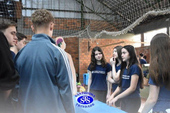 Estudantes colocam em prática seus conhecimentos na Feira de Ciências | 8º ano