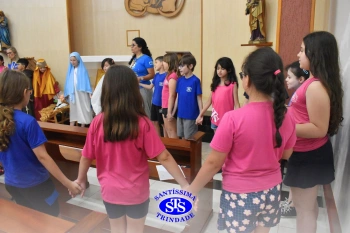 Estudantes celebram o sentido do Natal e fortalecem laços de amizade na Capela