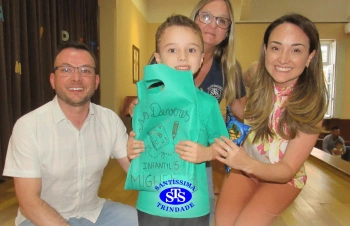 Festa do Caderno é marcada por alegria e emoção para as crianças do Infantil 5