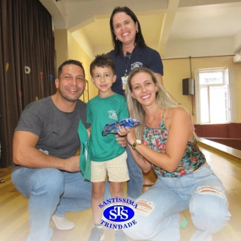Festa do Caderno é marcada por alegria e emoção para as crianças do Infantil 5