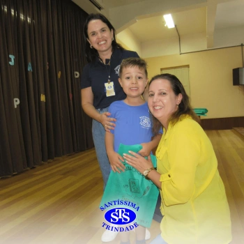 Festa do Caderno é marcada por alegria e emoção para as crianças do Infantil 5