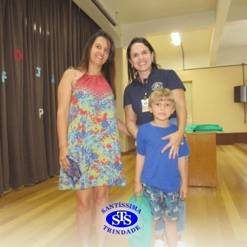 Festa do Caderno é marcada por alegria e emoção para as crianças do Infantil 5
