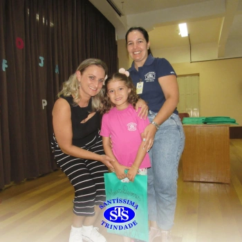 Festa do Caderno é marcada por alegria e emoção para as crianças do Infantil 5