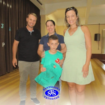 Festa do Caderno é marcada por alegria e emoção para as crianças do Infantil 5