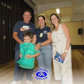 Festa do Caderno é marcada por alegria e emoção para as crianças do Infantil 5