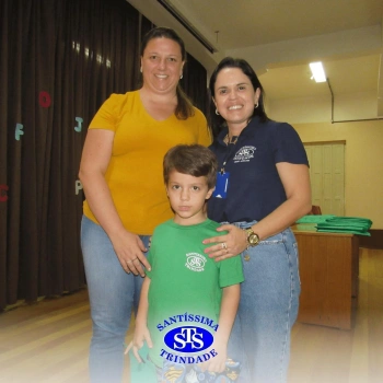 Festa do Caderno é marcada por alegria e emoção para as crianças do Infantil 5