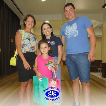 Festa do Caderno é marcada por alegria e emoção para as crianças do Infantil 5