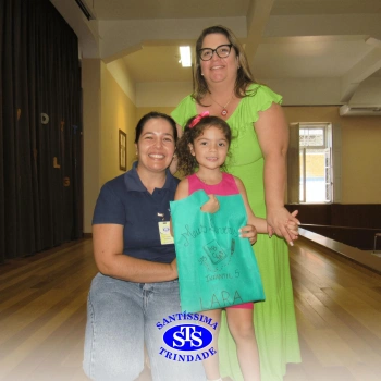 Festa do Caderno é marcada por alegria e emoção para as crianças do Infantil 5