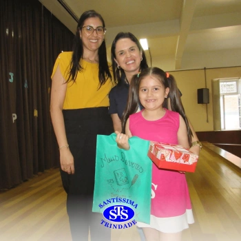 Festa do Caderno é marcada por alegria e emoção para as crianças do Infantil 5