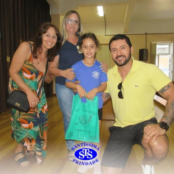 Festa do Caderno é marcada por alegria e emoção para as crianças do Infantil 5