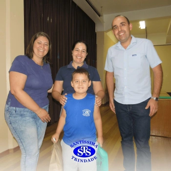 Festa do Caderno é marcada por alegria e emoção para as crianças do Infantil 5