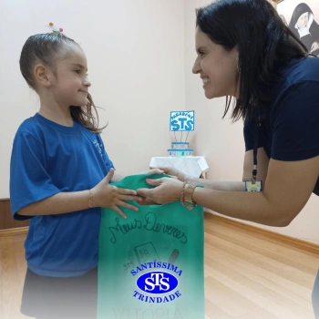 Festa do Caderno é marcada por alegria e emoção para as crianças do Infantil 5
