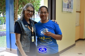 Mães que trabalham no Colégio são homenageadas