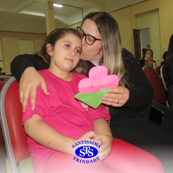 2º ano | Mães são homenageadas com várias atividades 