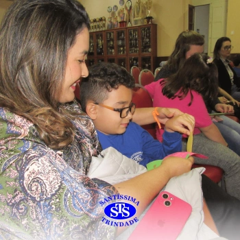 2º ano | Mães são homenageadas com várias atividades 