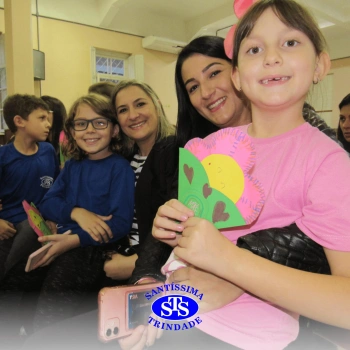 2º ano | Mães são homenageadas com várias atividades 