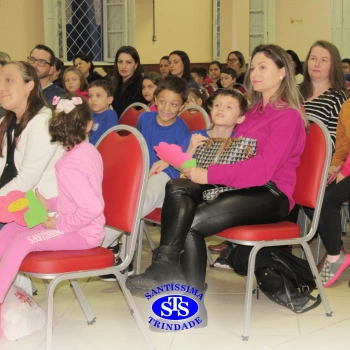 2º ano | Mães são homenageadas com várias atividades 