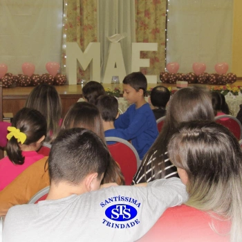 2º ano | Mães são homenageadas com várias atividades 