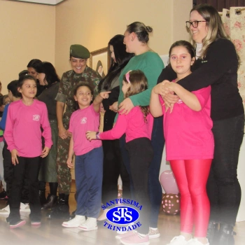 2º ano | Mães são homenageadas com várias atividades 
