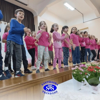 2º ano | Mães são homenageadas com várias atividades 
