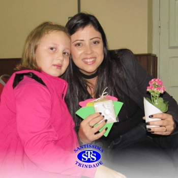 2º ano | Mães são homenageadas com várias atividades 