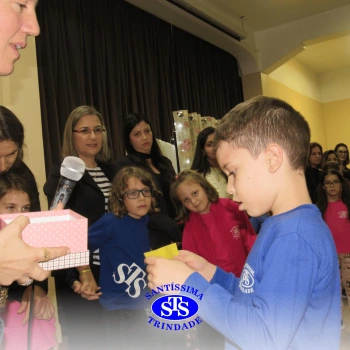 2º ano | Mães são homenageadas com várias atividades 