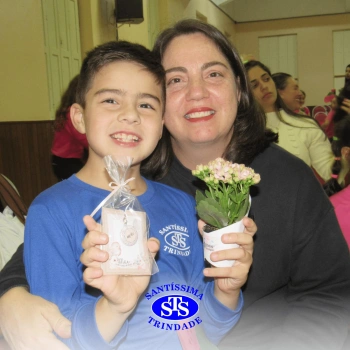 2º ano | Mães são homenageadas com várias atividades 