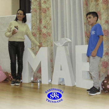 2º ano | Mães são homenageadas com várias atividades 