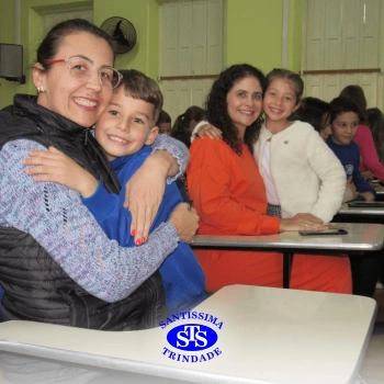 2º ano | Mães são homenageadas com várias atividades 