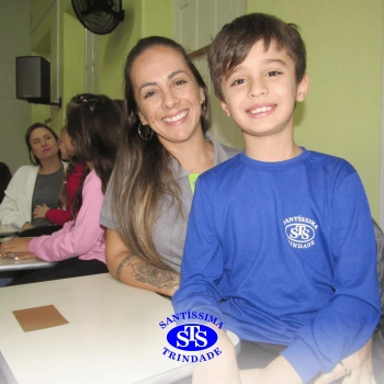 2º ano | Mães são homenageadas com várias atividades 