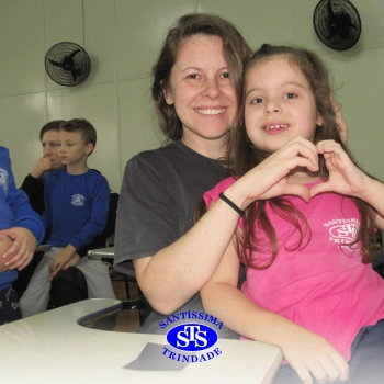 2º ano | Mães são homenageadas com várias atividades 